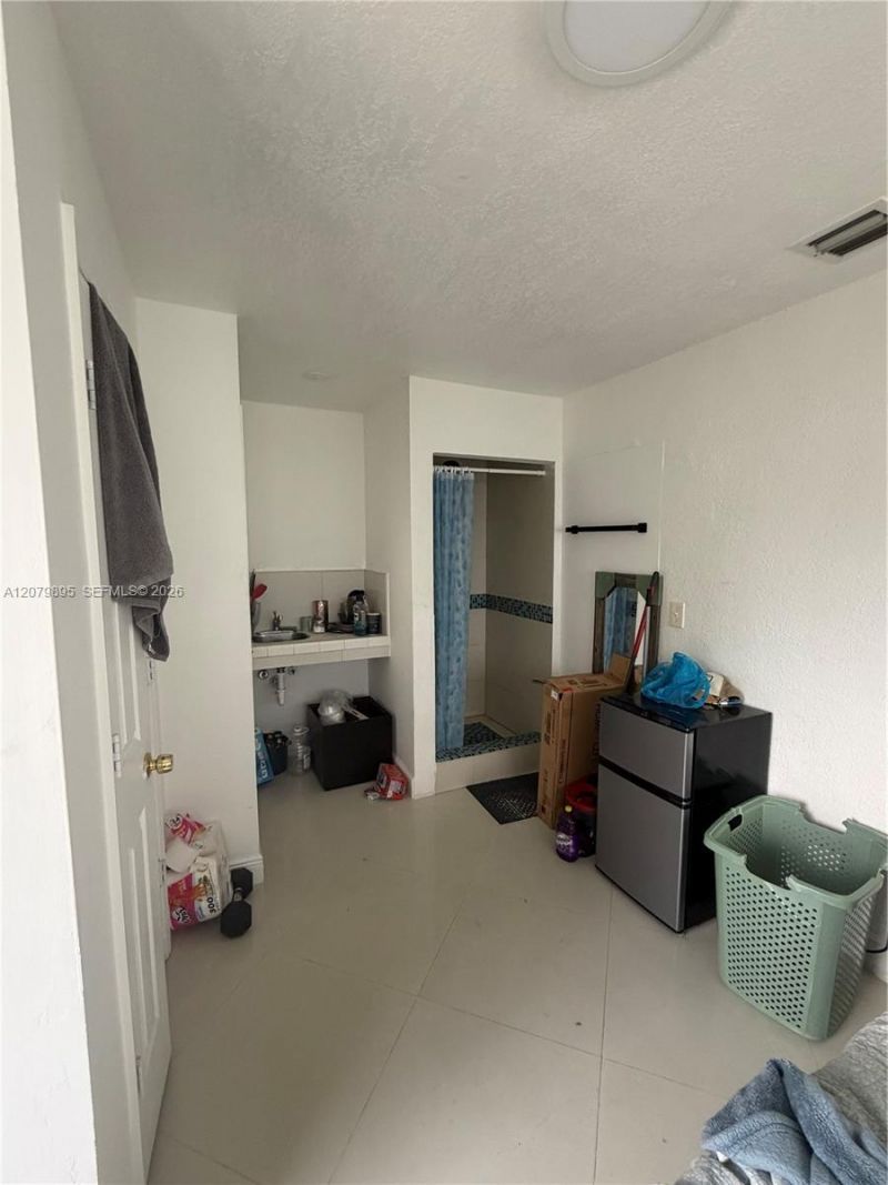 10411 SW Sw 51st St, Miami, FL 33165 Photo