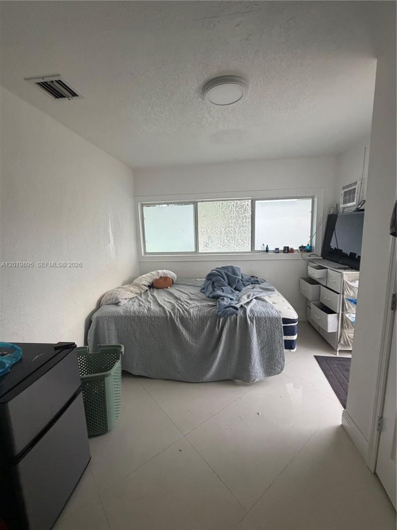 10411 SW Sw 51st St, Miami, FL 33165 Photo