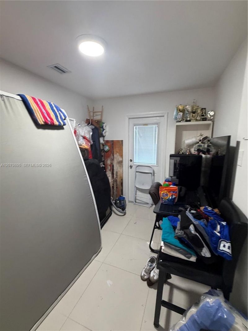 10411 SW Sw 51st St, Miami, FL 33165 Photo