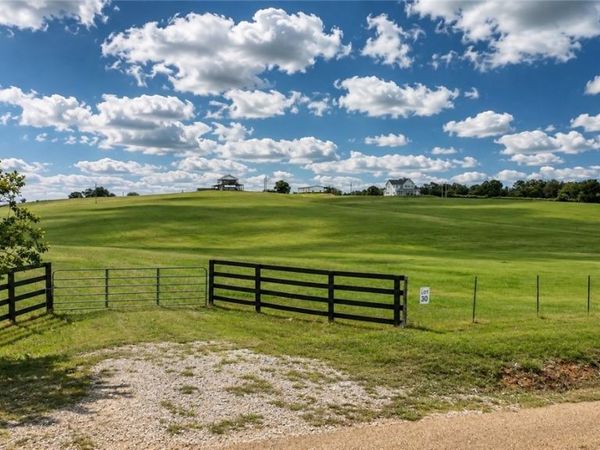 2081 County Road 238 , Cameron, TX 76520