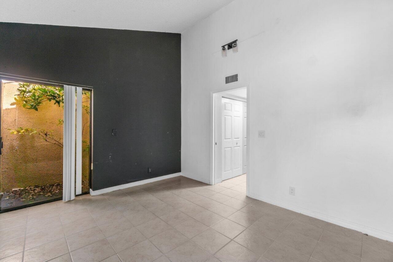 1149 NW 13th Street, Unit 5, Boca Raton, FL 33486 Photo