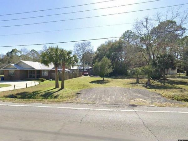 254 12th street , Apalachicola, FL 32320