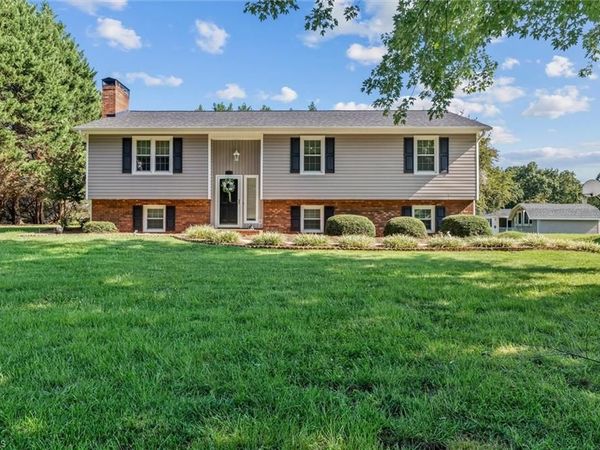 125 Hartley Lane, Pilot Mountain, NC 27041