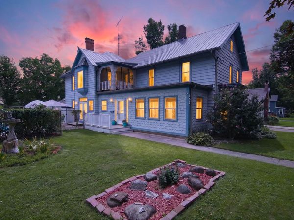 507 Grove Street, Hudson, MI 49247