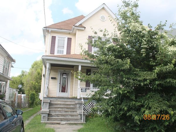 314 E Hawthorne ST , Covington, VA 24426