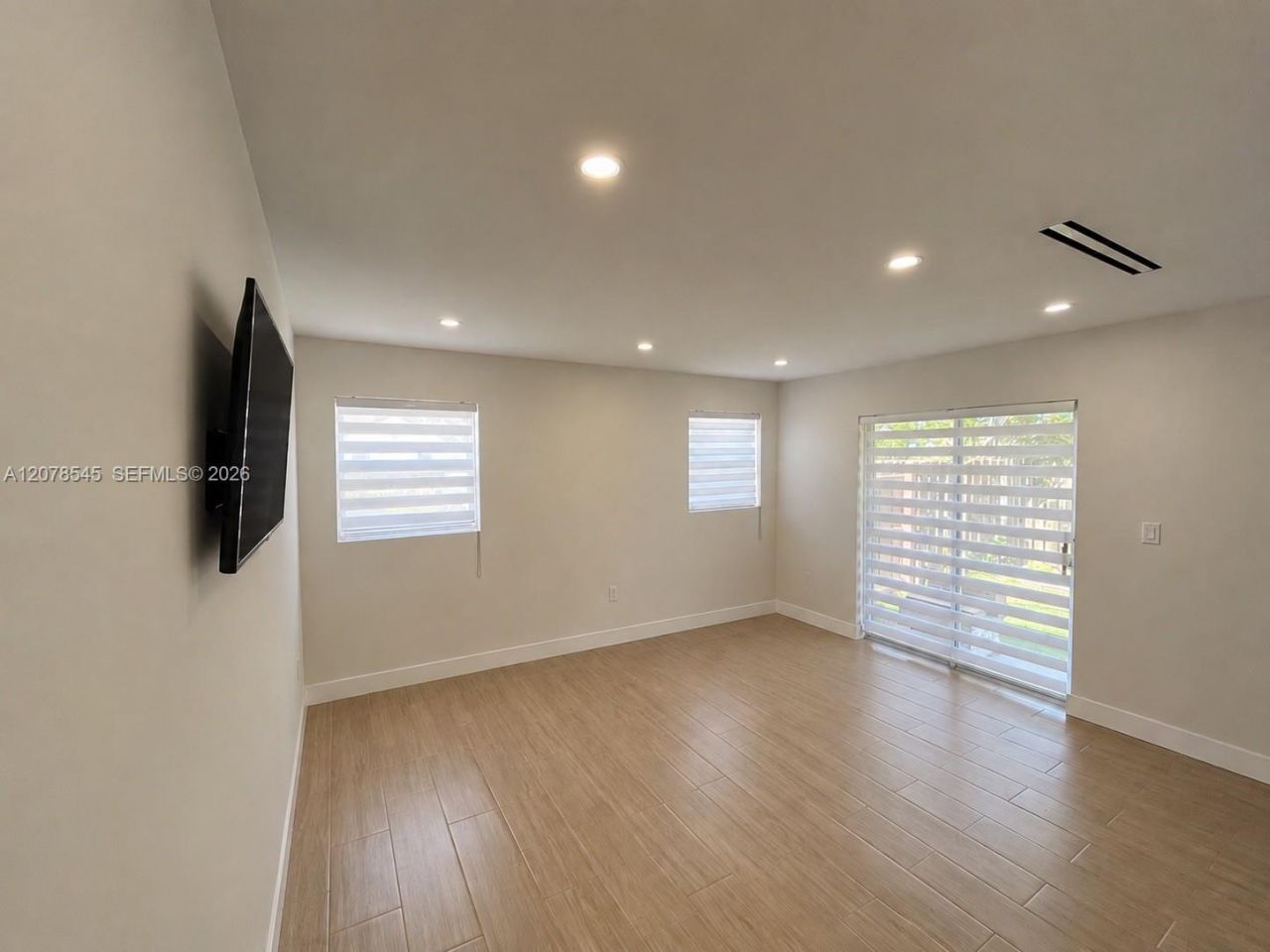 10340 SW 207th St , Cutler Bay, FL 33189 Photo