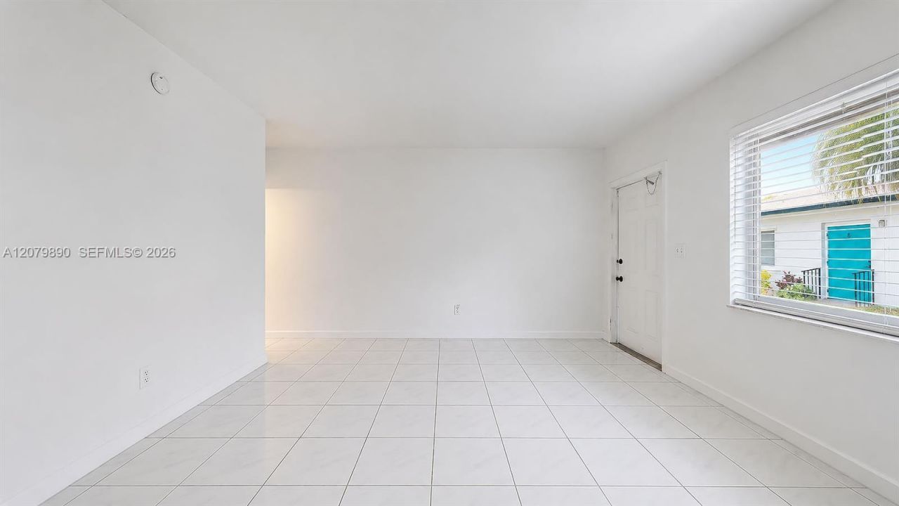 2499 SW 27th St, Unit 3, Miami, FL 33133 Photo