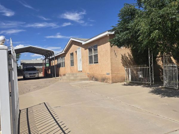 307 Gore Avenue SE, Albuquerque, NM 87105