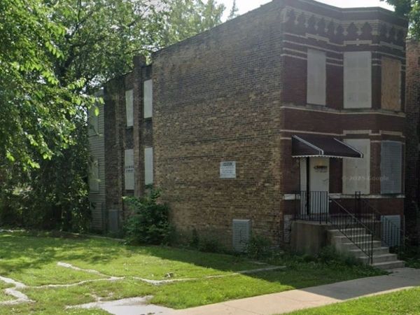 837 N LAWNDALE Street , Chicago, IL 60624