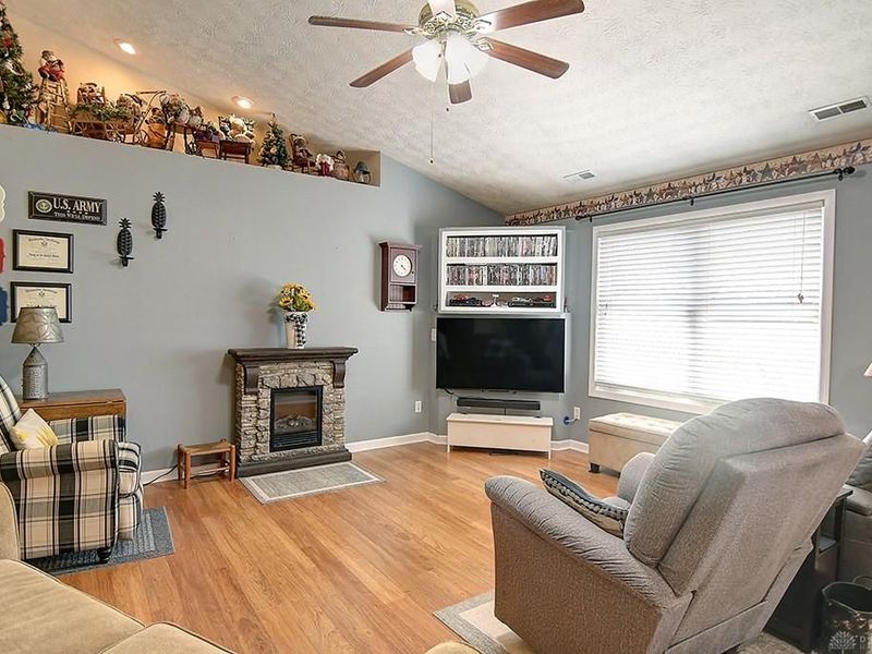 73 Viking Drive, Eaton, OH 45320 Photo 5