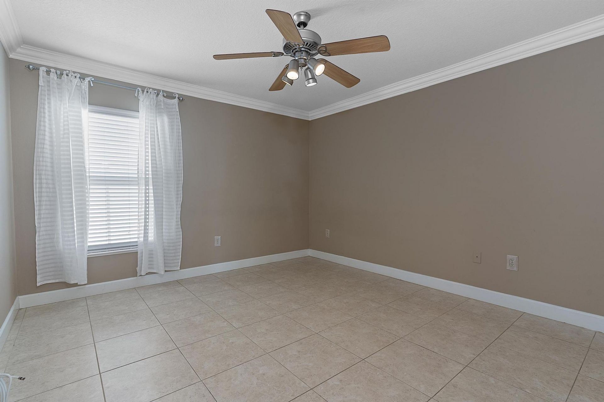 444 Rolling Hill Drive, Sebastian, FL 32958 Photo