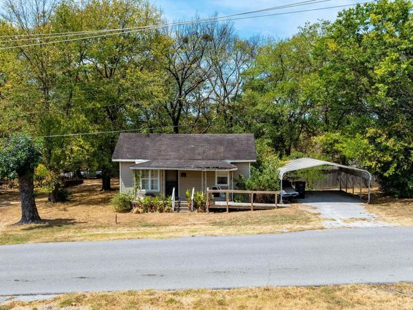 1142 15th Street , Batesville, AR 72501