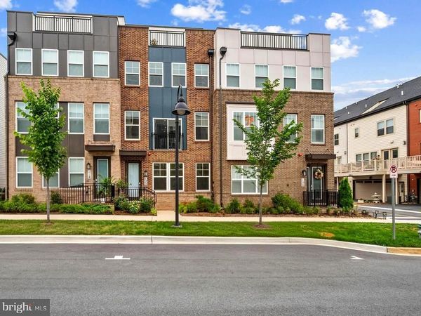 122 DICKENSON DRIVE , GAITHERSBURG, MD 20878