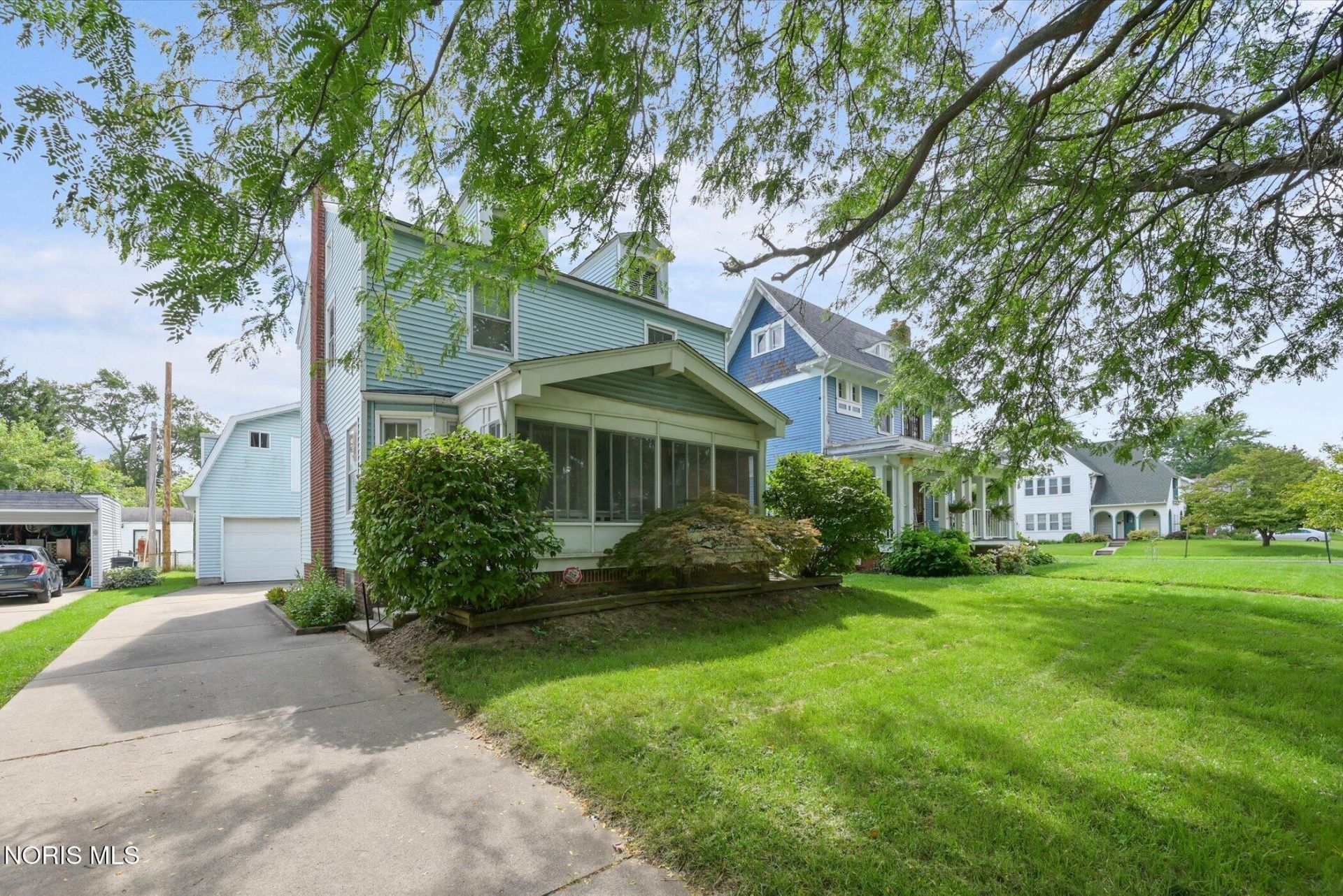 1325 Royalton Road, Toledo, OH 43612 Main Photo