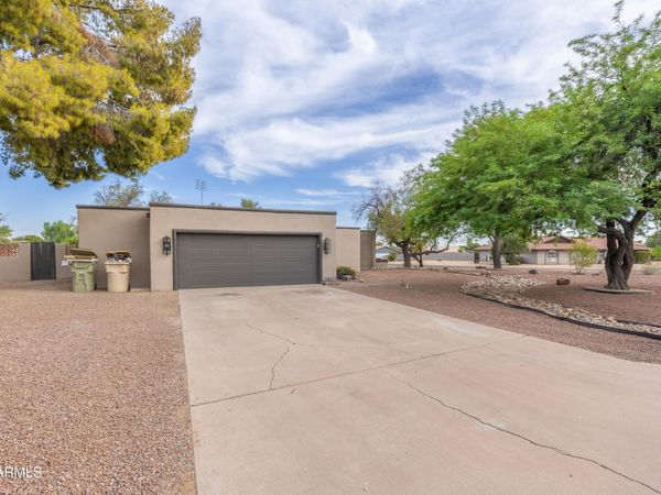 18017 N EVERSON Drive, Glendale, AZ 85308