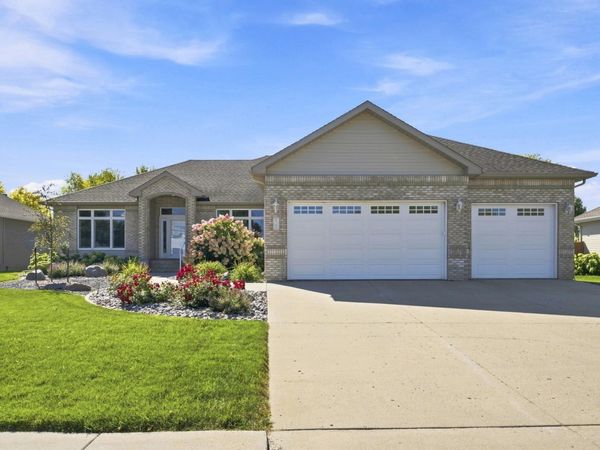 2108 ROSE CREEK Boulevard S, Fargo, ND 58104