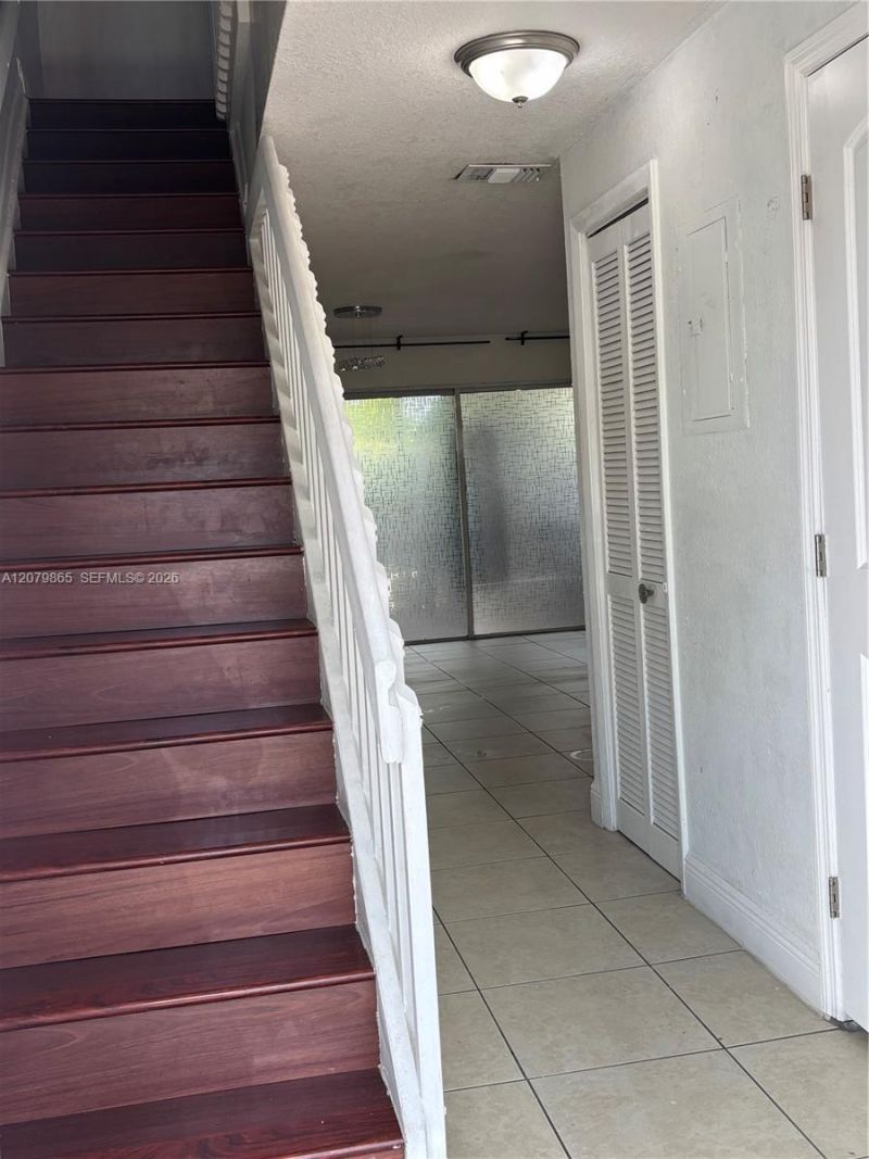 8172 NW 10th St, Unit 5, Miami, FL 33126 Photo