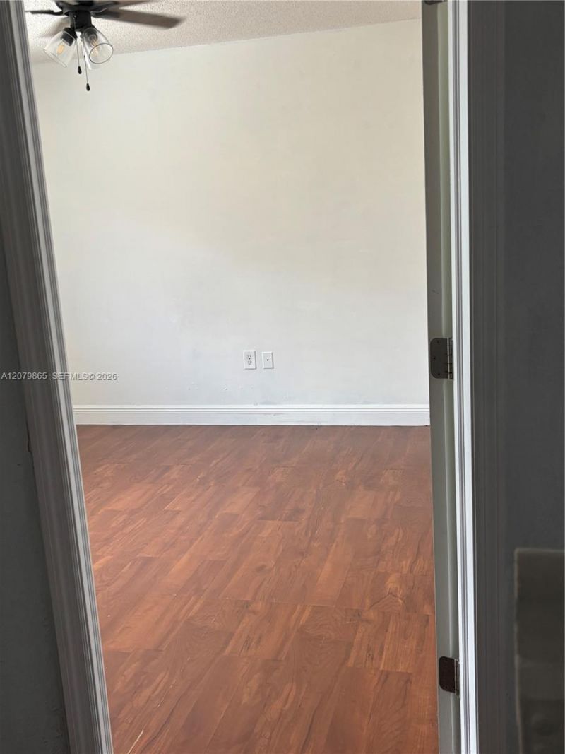 8172 NW 10th St, Unit 5, Miami, FL 33126 Photo