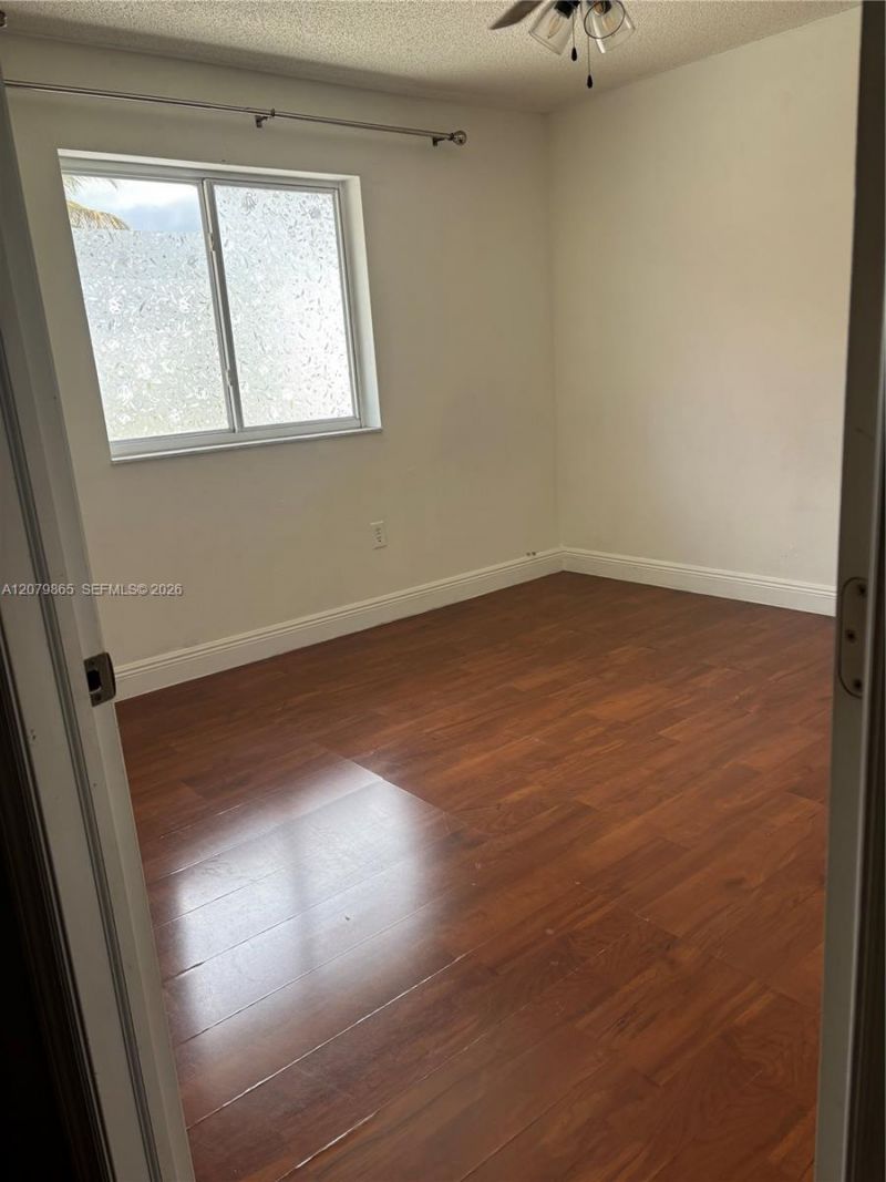 8172 NW 10th St, Unit 5, Miami, FL 33126 Photo