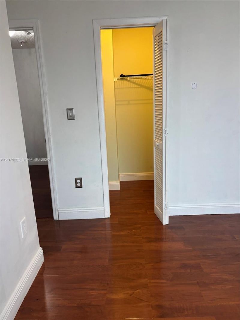 8172 NW 10th St, Unit 5, Miami, FL 33126 Photo