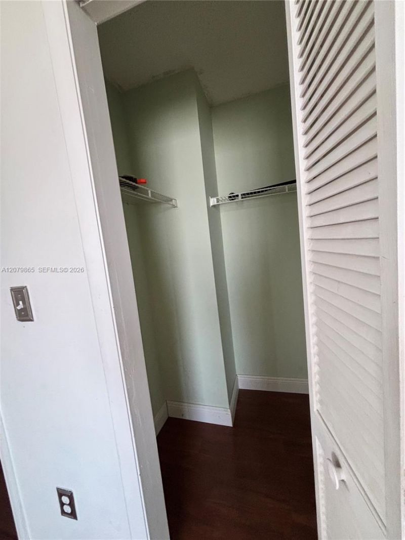 8172 NW 10th St, Unit 5, Miami, FL 33126 Photo