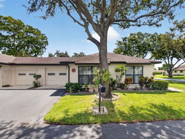 10086 Eaglewood Rd , Unit B, Boynton Beach, FL 33436