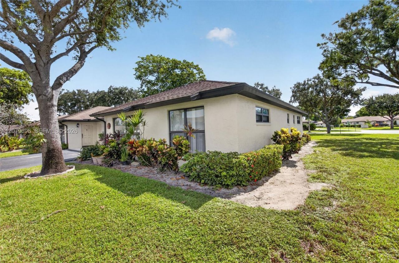 10086 Eaglewood Rd , Unit B, Boynton Beach, FL 33436 Photo