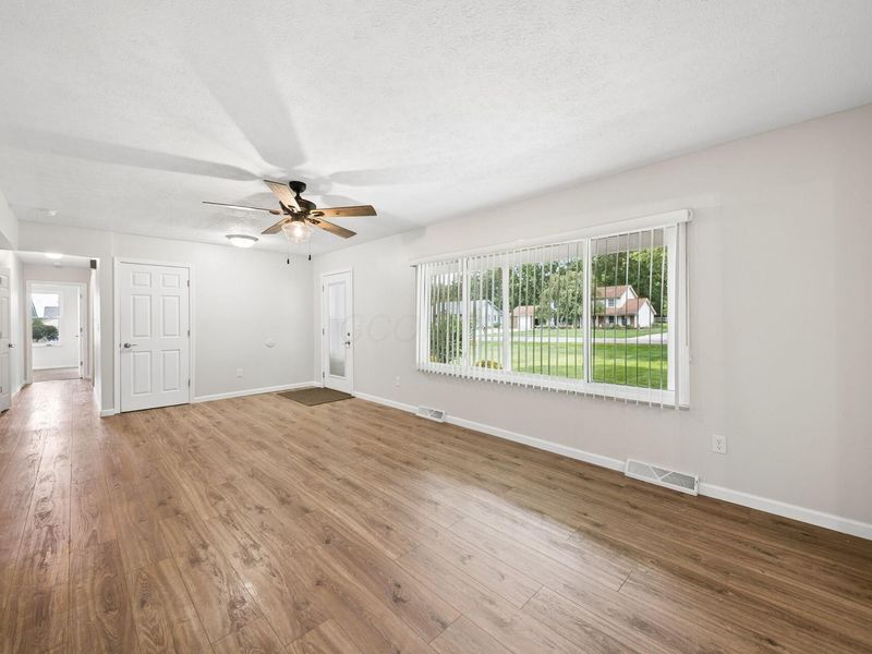 417 Forward Pass Road SW, Pataskala, OH 43062 Photo 6