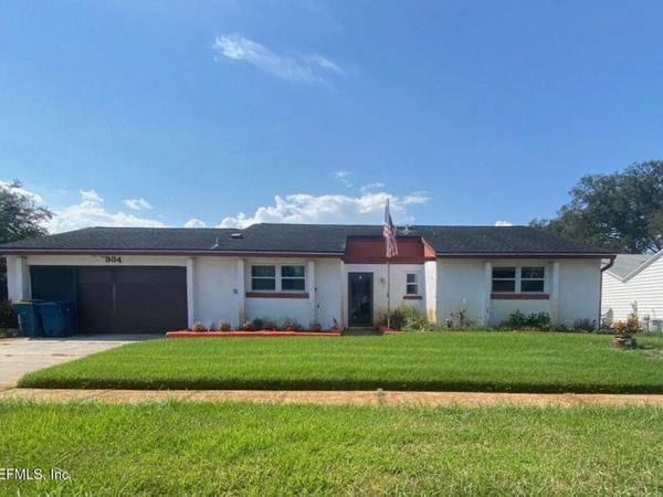 934 SCHOONERS BAY Drive, Jacksonville, FL 32233