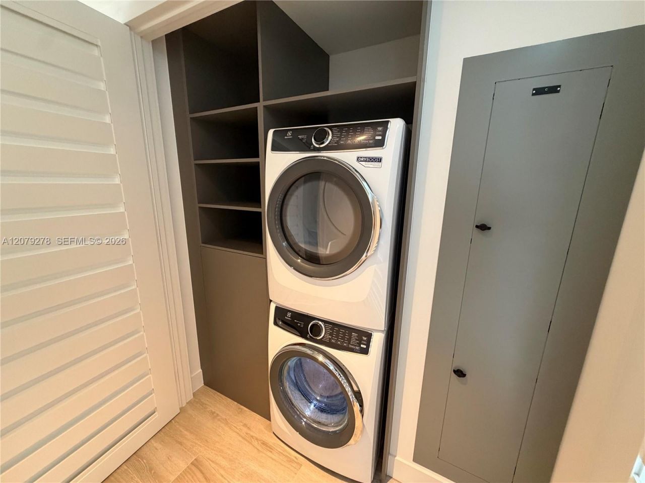 4714 N Flager, Unit 903, West Palm Beach, FL 33407 Photo