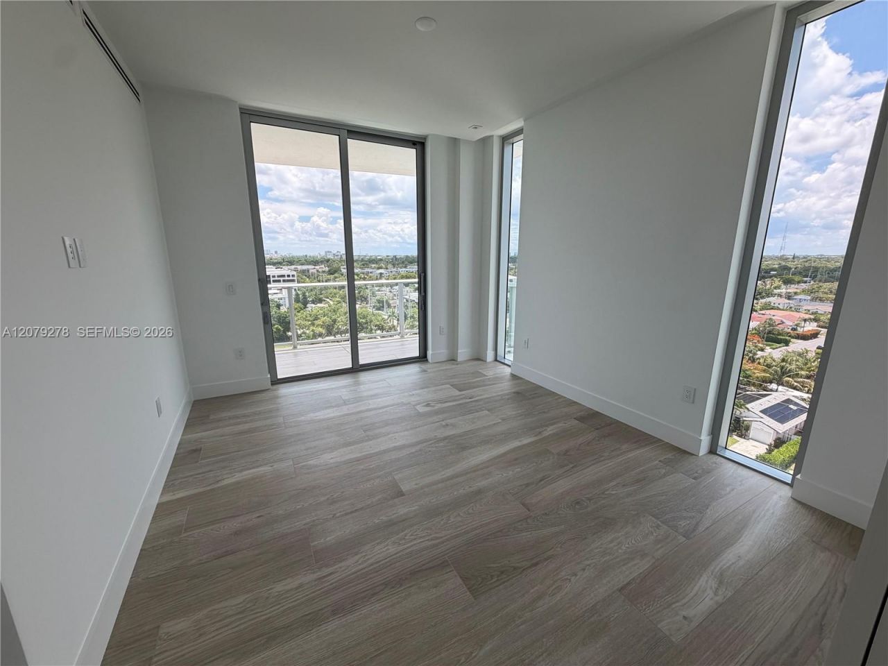 4714 N Flager, Unit 903, West Palm Beach, FL 33407 Photo