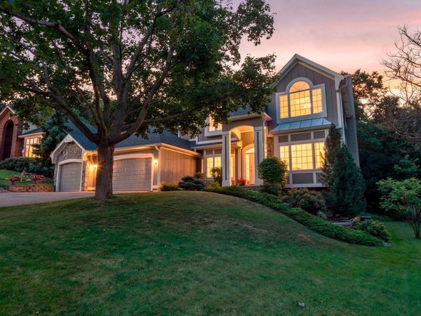 39 Marcin Hill, Burnsville, MN 55337
