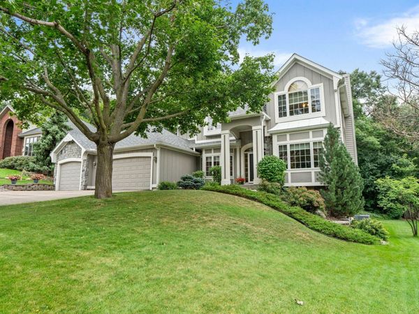 39 Marcin Hill, Burnsville, MN 55337