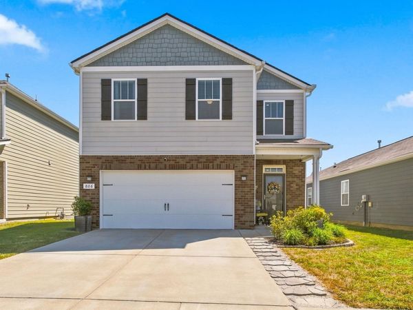 806 Long Leaf Rd, Lebanon, TN 37087