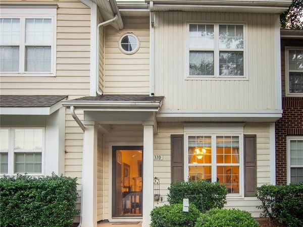 8310 Chaceview Court, Charlotte, NC 28269