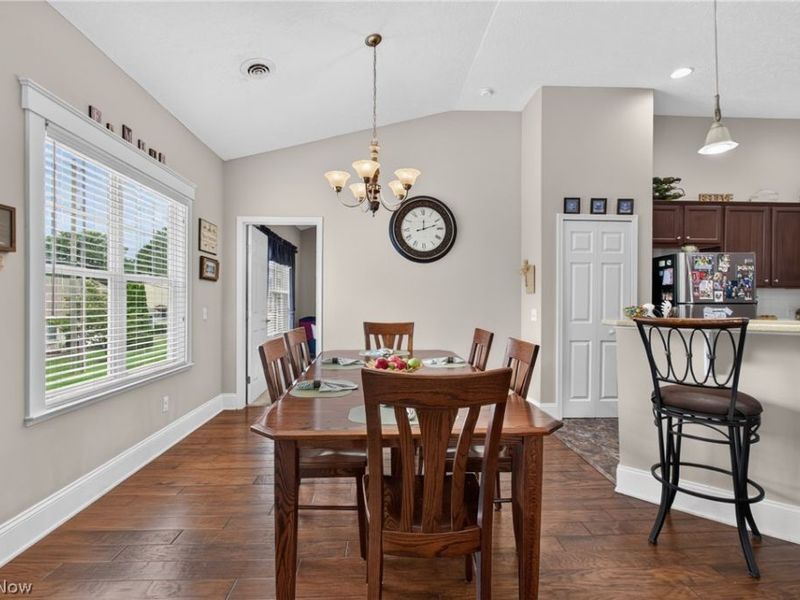 1321 Cascade Circle NW, Canton, OH 44708 Photo 6