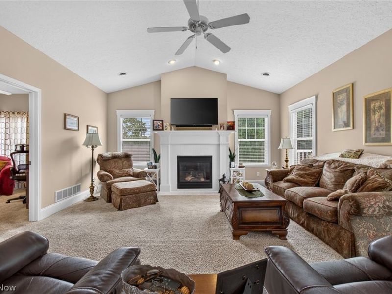 1321 Cascade Circle NW, Canton, OH 44708 Photo 7