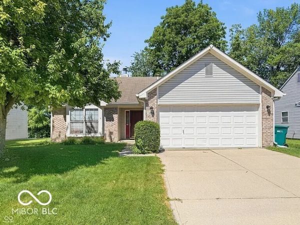 1266 Auburn Drive , Brownsburg, IN 46112