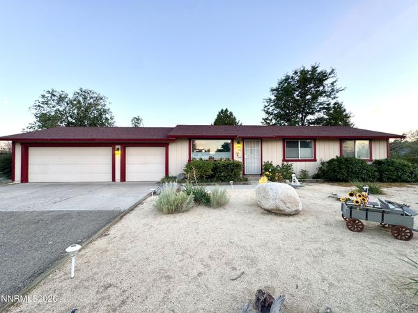 180 E Sky Ranch Boulevard, Sparks, NV 89441