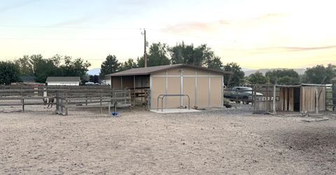 180 E Sky Ranch Boulevard, Sparks, NV 89441 Photo