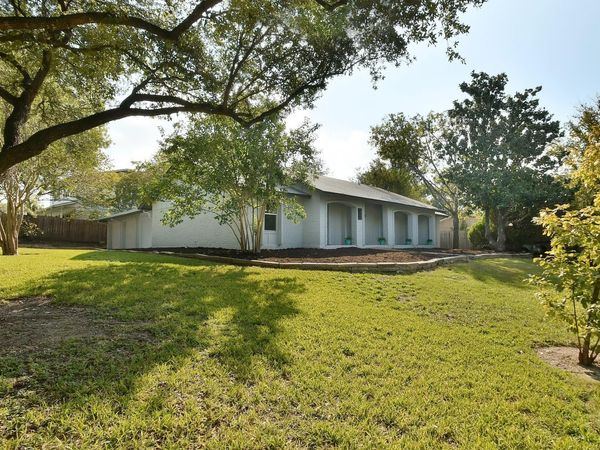 7204 Hartnell DR, Austin, TX 78723