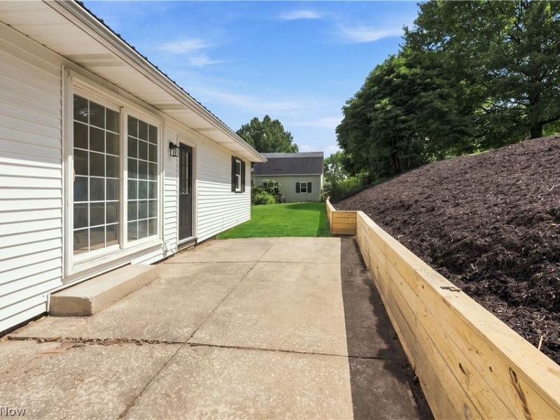 1990 Connect Road, Norton, OH 44203 Photo 35