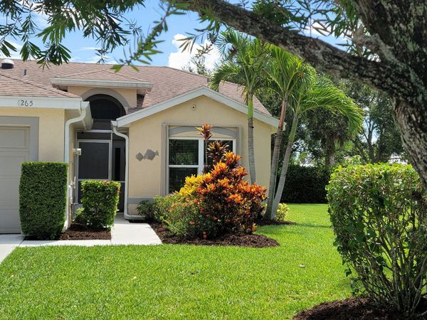 4265 SE Brittney Circle, Port St. Lucie, FL 34952