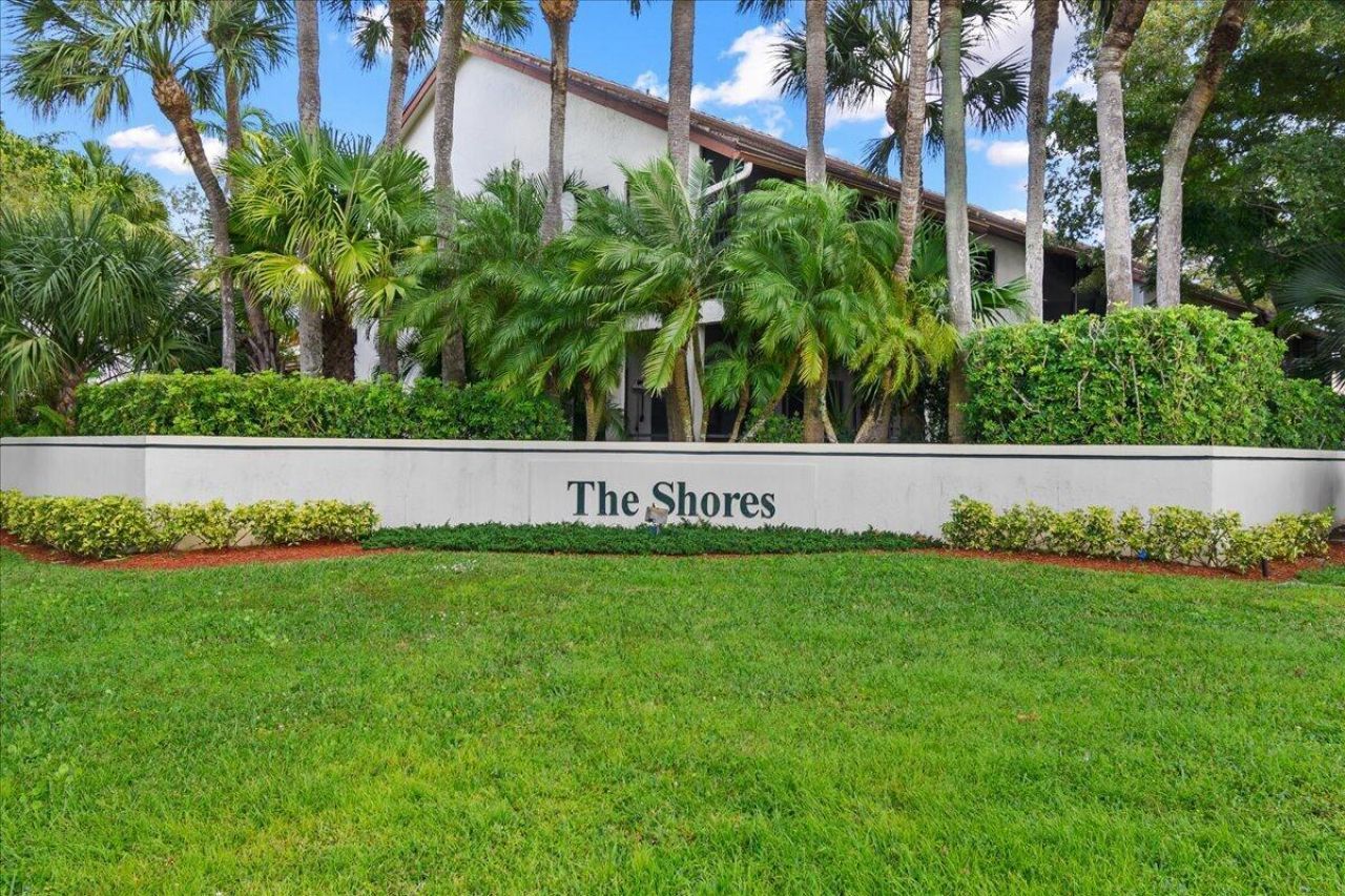 12660 Shoreline Drive, Unit 1A, Wellington, FL 33414 Photo