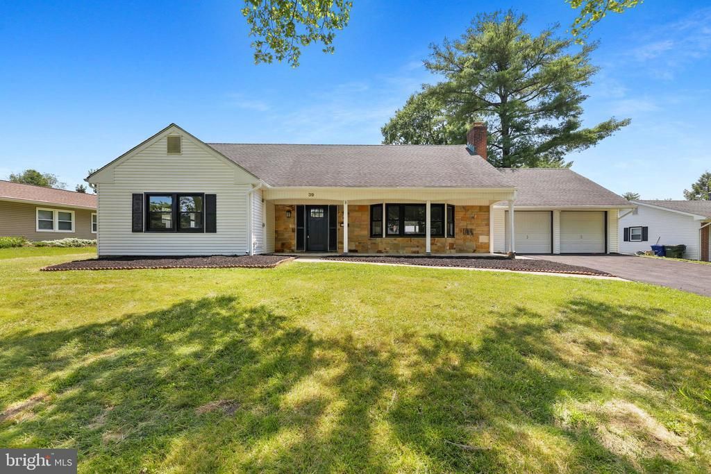 39 Twilight Lane , Willingboro, NJ 08046 Main Photo