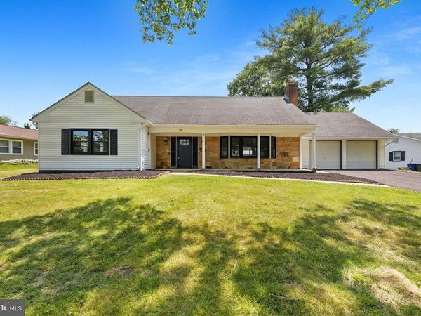 39 TWILIGHT LANE , WILLINGBORO, NJ 08046
