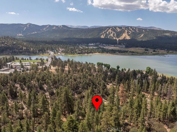 160 Lakeview, Fawnskin, CA 92333