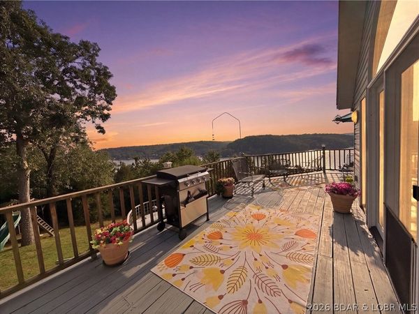 25597 Lakewood Lane , Barnett, MO 65011