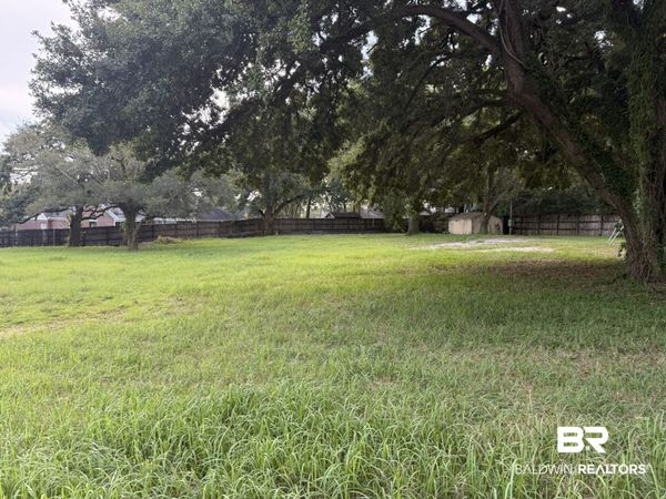 7261 Grelot Rd, Mobile, AL 36695