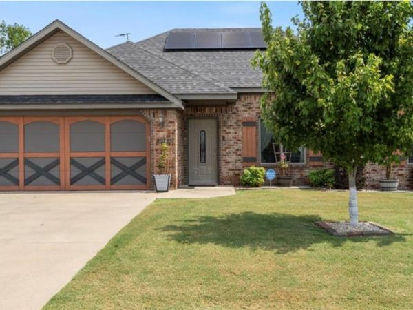 1621 Citation Lane, Prairie Grove, AR 72753
